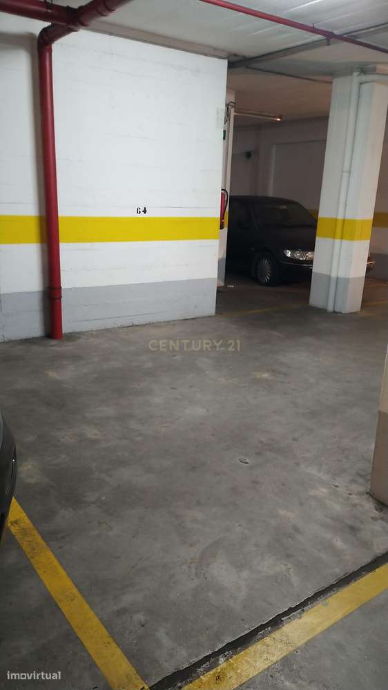 Estacionamento Interior em Lisboa com Acesso Fácil e Segurança - Grande imagem: 5/8