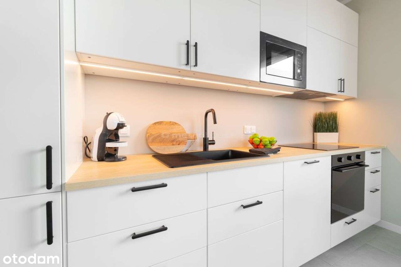 Panorama Katowic Apart.62,49m2 z dużą loggią.-5