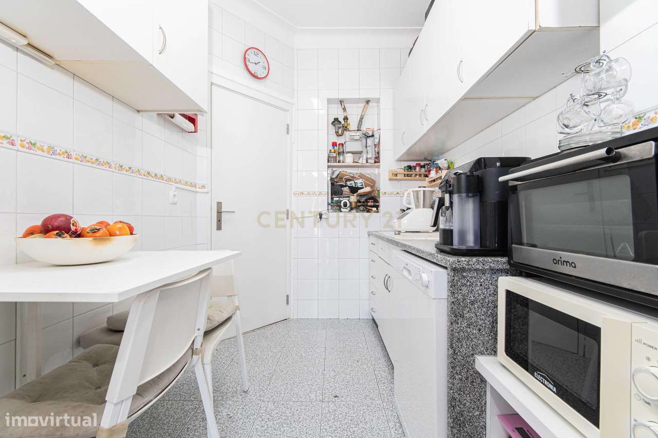 Apartamento T2 em São Domingos de Benfica-6