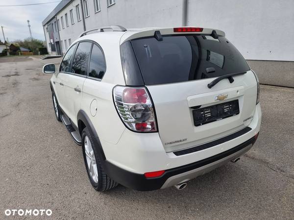 Chevrolet Captiva 2.2 d LTZ - 5