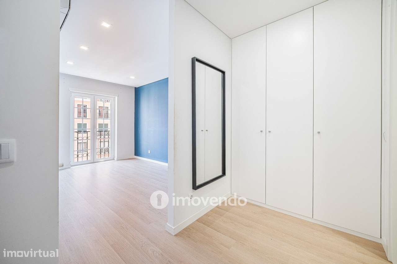 Apartamento T2, com estacionamento e cozinha equipada, na Amadora-29