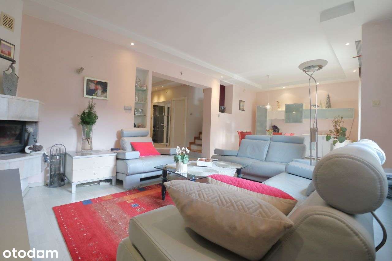 Twój dom rodzinny w spokojnej dzielnicy-2