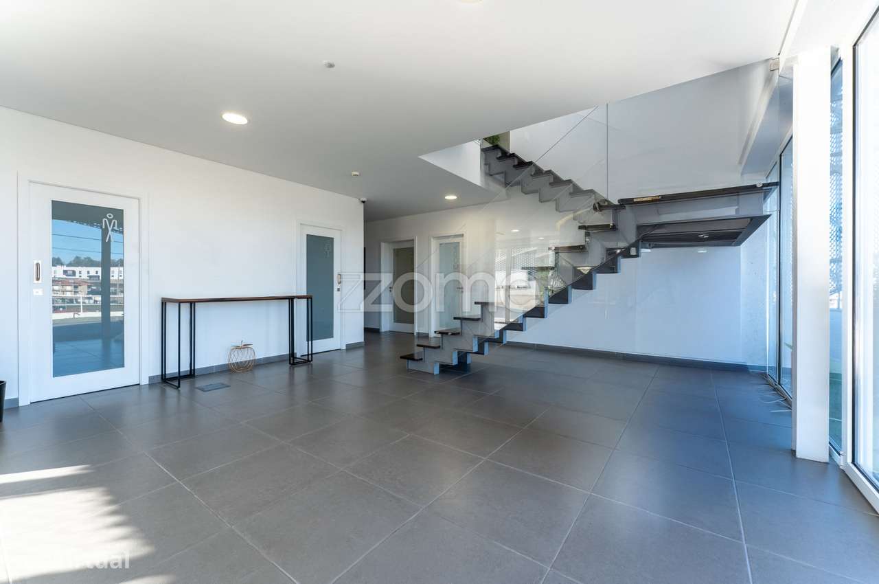 Armazém Industrial Premium | Revinhade – Felgueiras - Grande imagem: 4/60