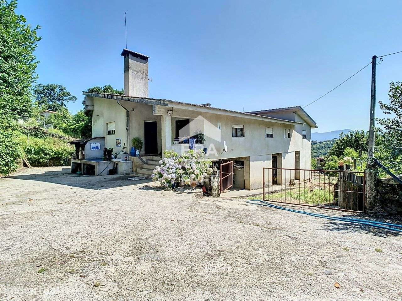 Quinta com 8 hectares de terreno em Cabeceiras de Basto - Grande imagem: 5/35