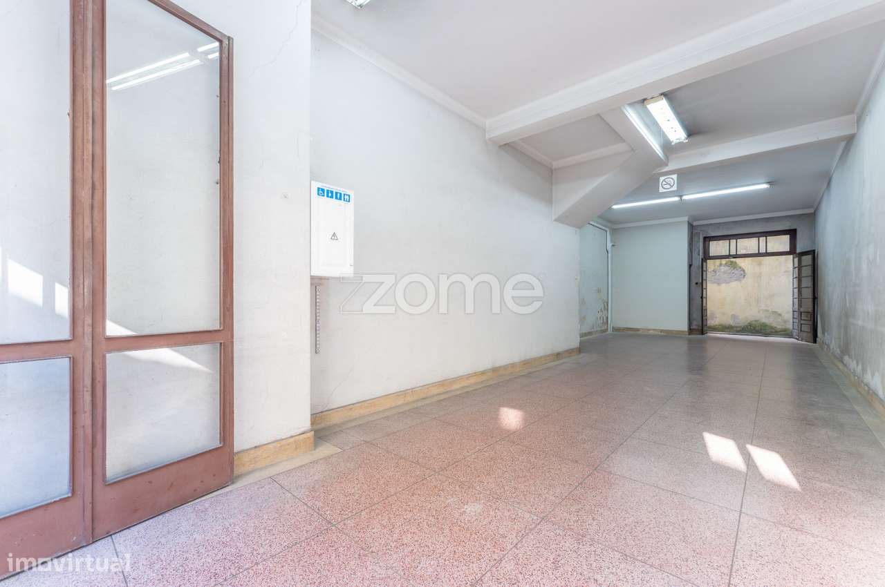 Loja rua da Picaria. - Grande imagem: 1/32