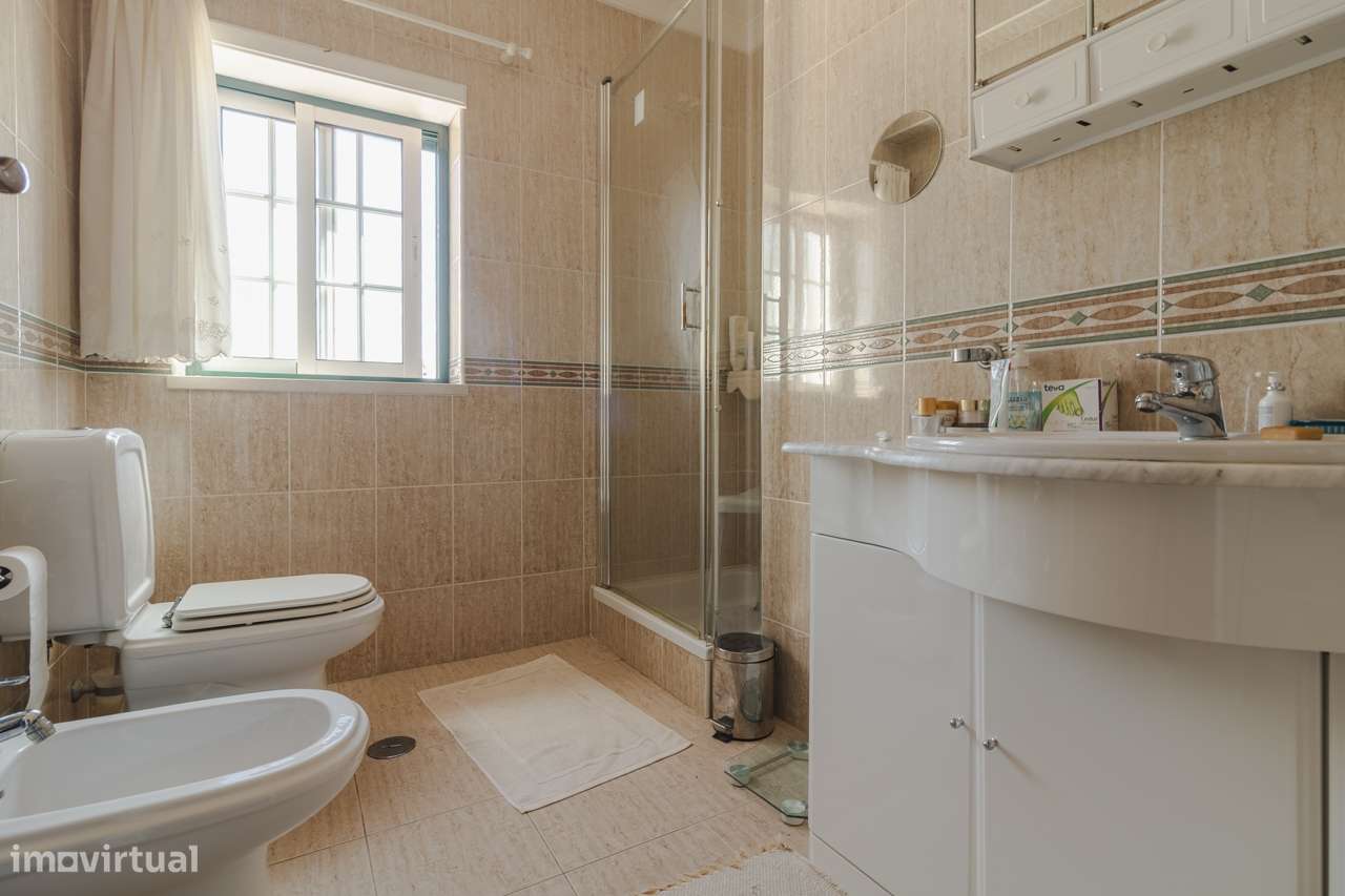 Moradia Isolada T4 / Casal de Matos / Leiria-8