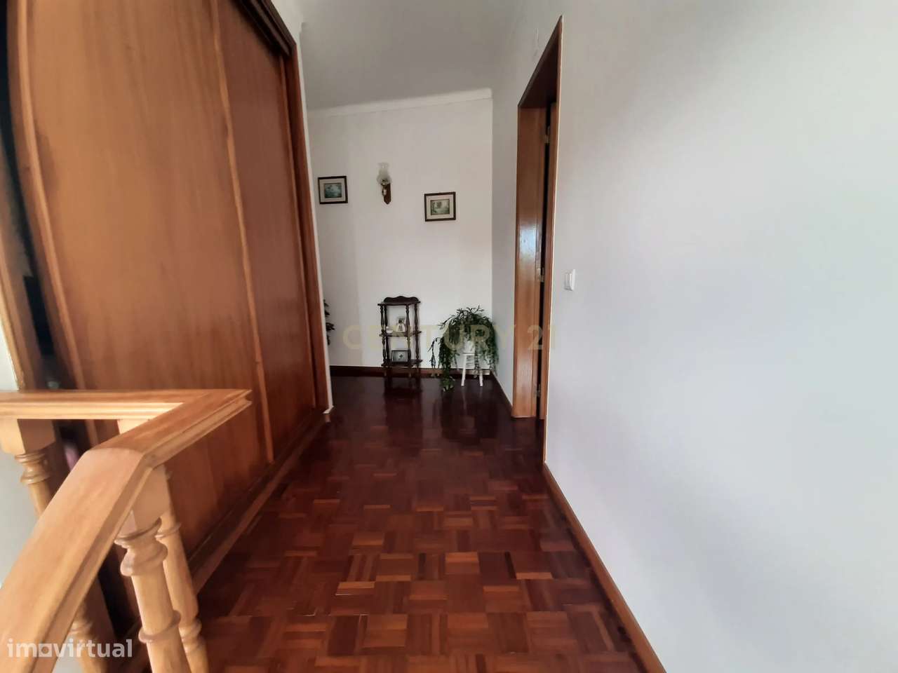 Espetacular Moradia T3 em Lousa com Garagem e Varandas-22