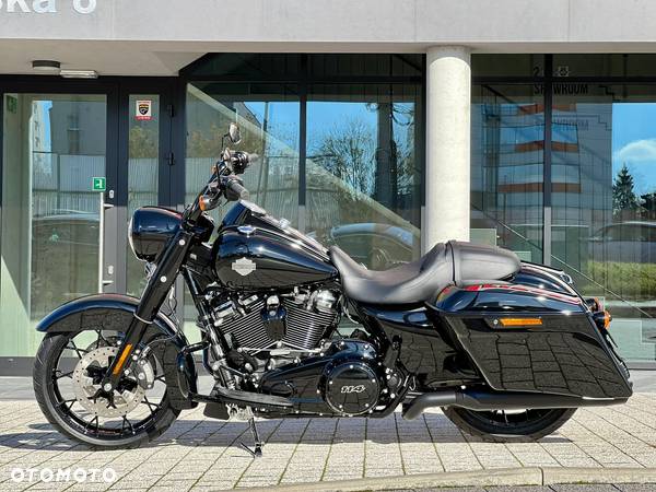 Harley-Davidson Touring Road King - 12