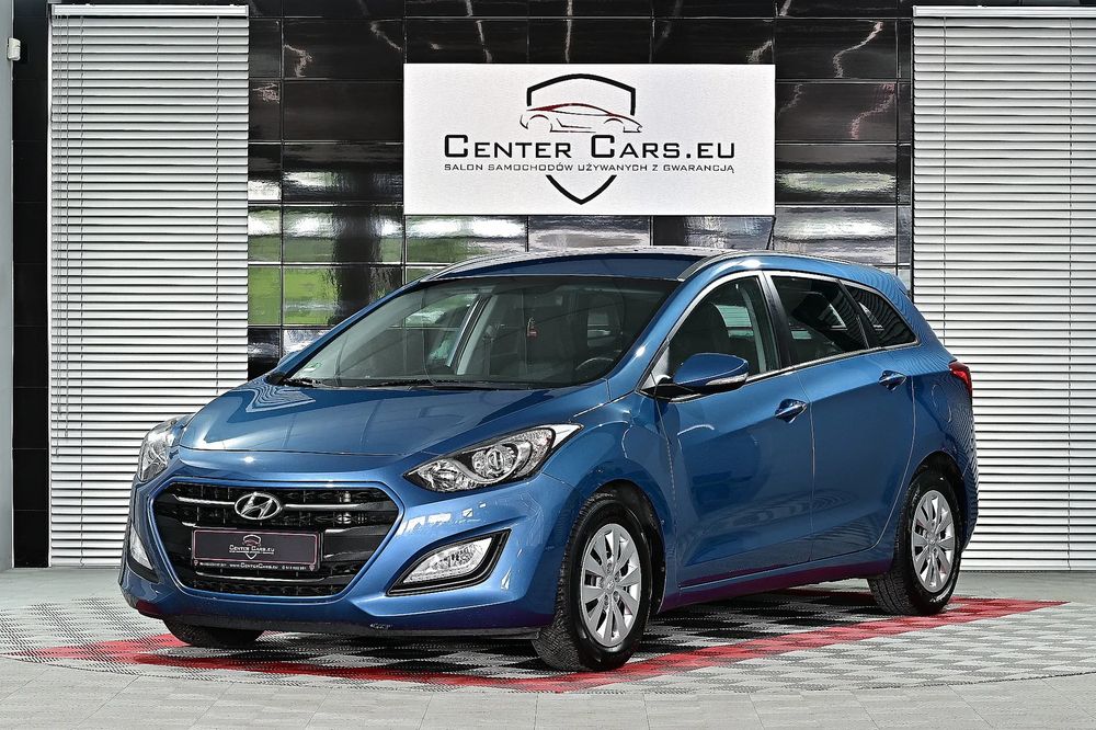 Hyundai i30 II blue 1.6 CRDi Trend 2016