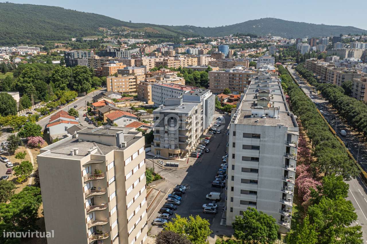 Apartamento T3 com Suíte em São Vítor, Braga-22