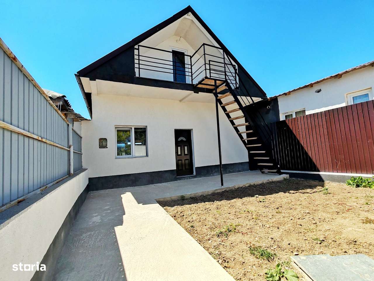 Vindem casa in Navodari-9