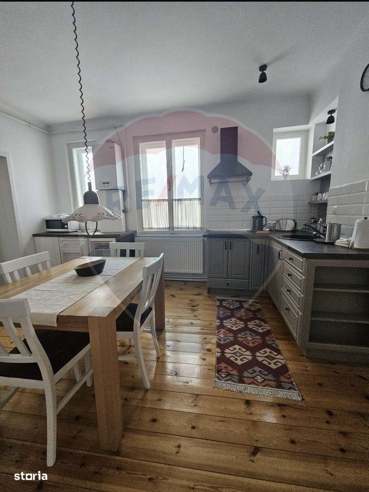 Apartament cu 3 camere de vânzare pe Str.Tribunei - Imagine principală: 1/4