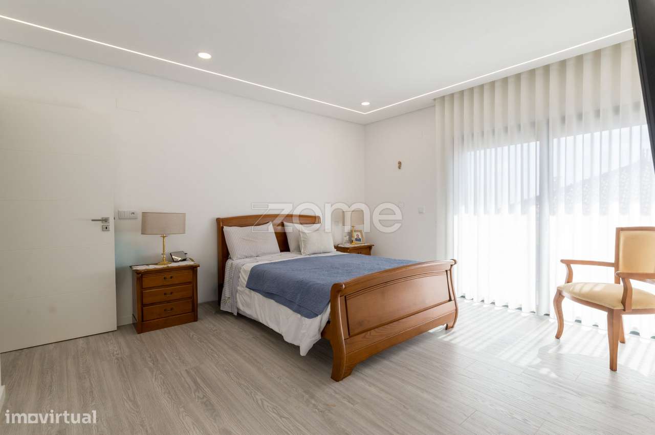 Moradia T3 Famões-26