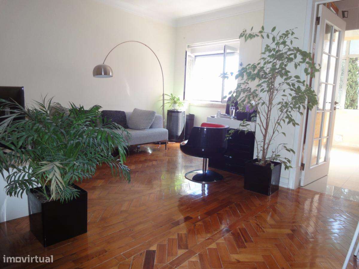 Apartamento com 1 quartos - localizado em Roma-Areeiro Lisbon - Grande imagem: 4/6
