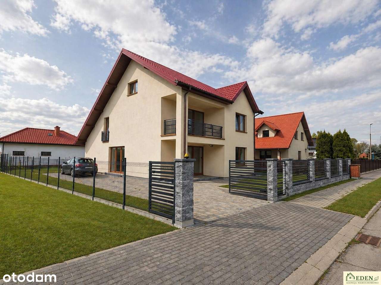 Sprzedam nowy dom o pow. 153 m² przy ul. Konrada Wallenro w Łukowie