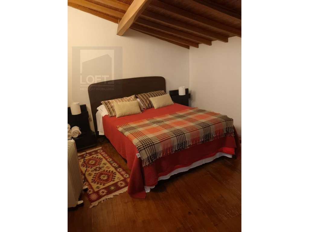 Condomínio com 6 Moradias V2 /V3 Mobiladas e Equipadas-28