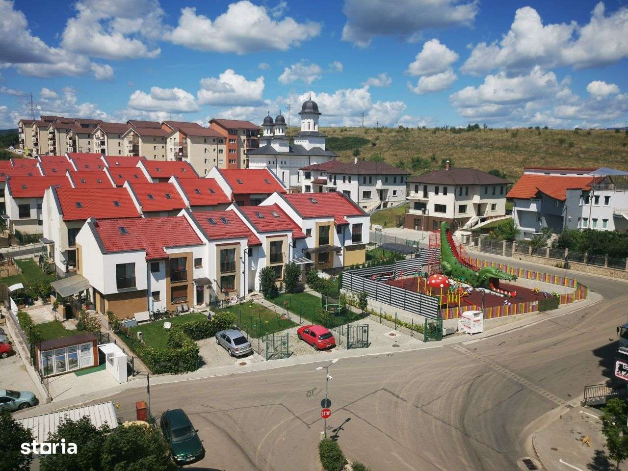 Apartamente in Case insiruite de 5 camere cu gradina si loc de parcare - Imagine principală: 5/14