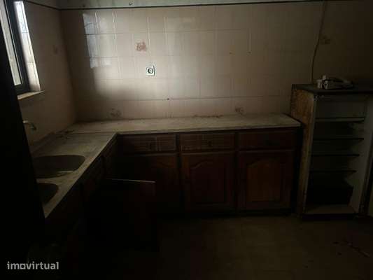 Moradia sita em Chão de Couce, Leiria-6