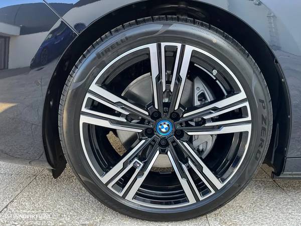 BMW i7 xDrive60 Pack M - 12