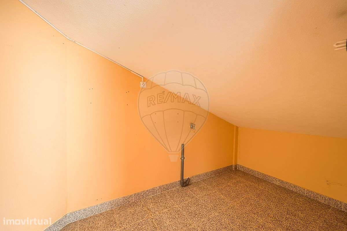 Apartamento T3 Duplex em São Bernardo-25