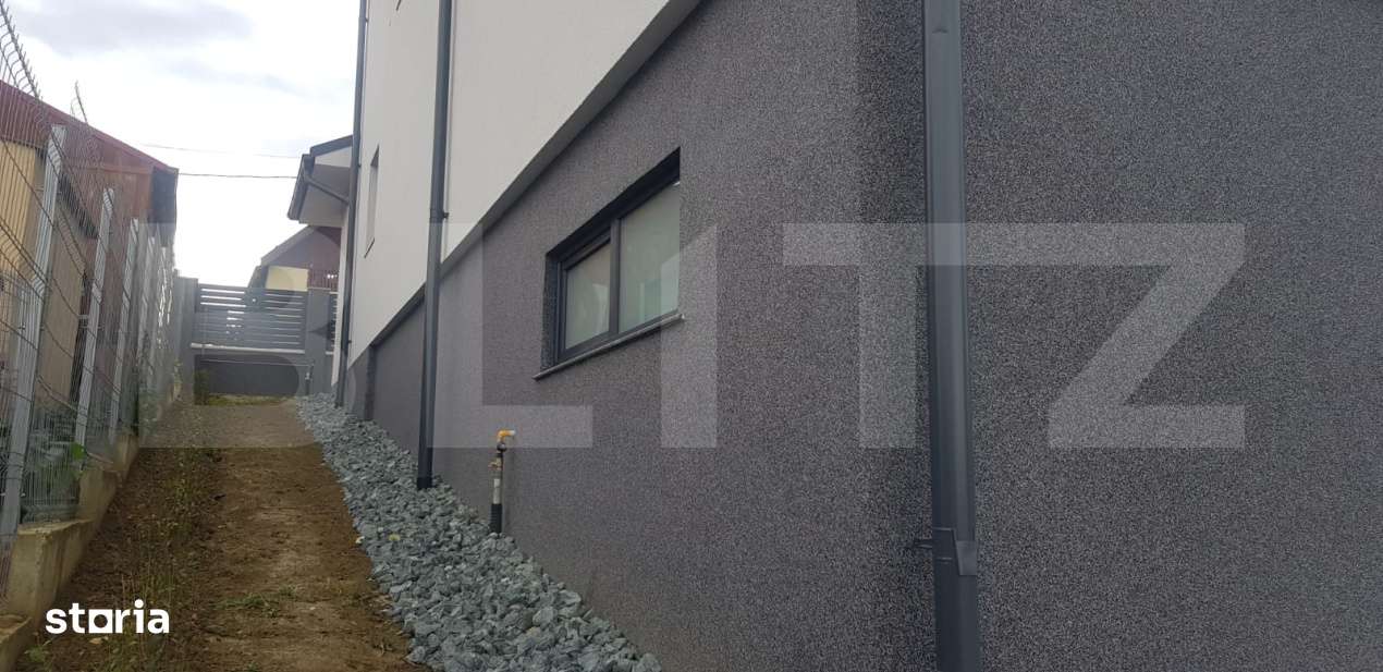 Investitie ! Casa unifamiliala, 260 mp utili, 739 mp teren, Sanicoara - Imagine principală: 5/18