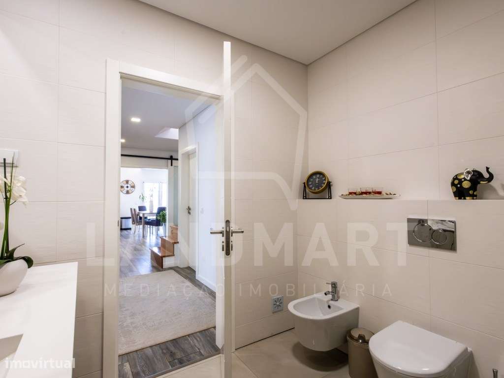Apartamento T3 Duplex, Centro de Turquel-39
