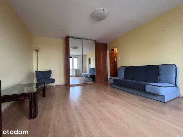 Na sprzedaż kawalerka os. Zwycięstwa 318 tys.-0