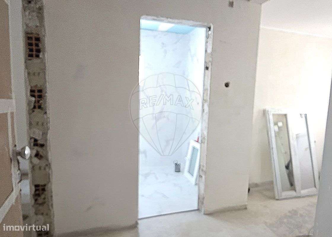 Apartamento T1 para venda - Grande imagem: 2/11