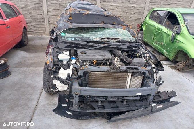 Racitor gaze Kia Ceed 2 (facelift)  [din 2015 pana  2018] seria Hatchback 5-usi 1.6 DCT (135 hp) - 3