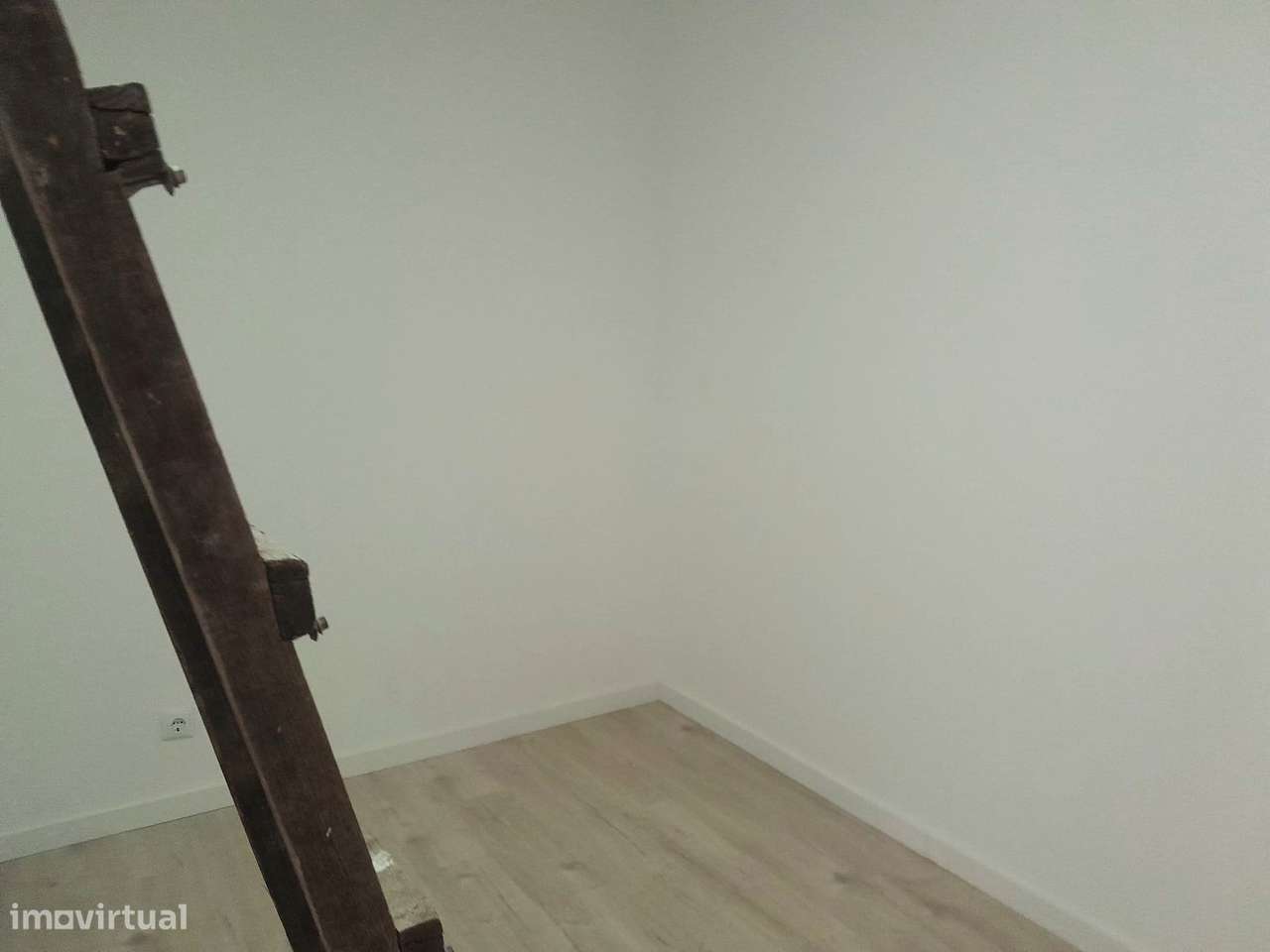 Moradia T3 com Garagem em Remodelação – Anaguéis, Coimbra-1