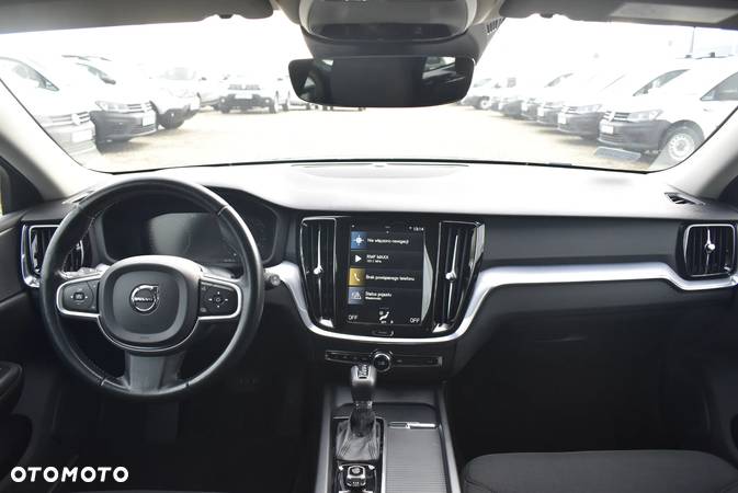 Volvo V60 D3 AWD Momentum - 19