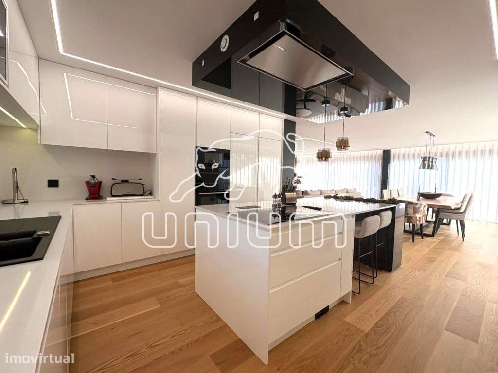 Fabulosa moradia em Alvarães - Grande imagem: 5/20