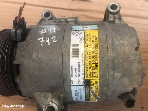 Compressor de ac ar condicionado Renault Espace IV 2.2 Dci 8200067915 - 1