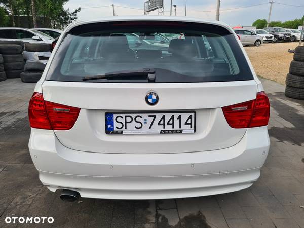 BMW Seria 3 320d - 5