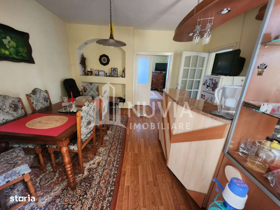 Casa individuala cu 3 camere,371 mp teren,Centru-3