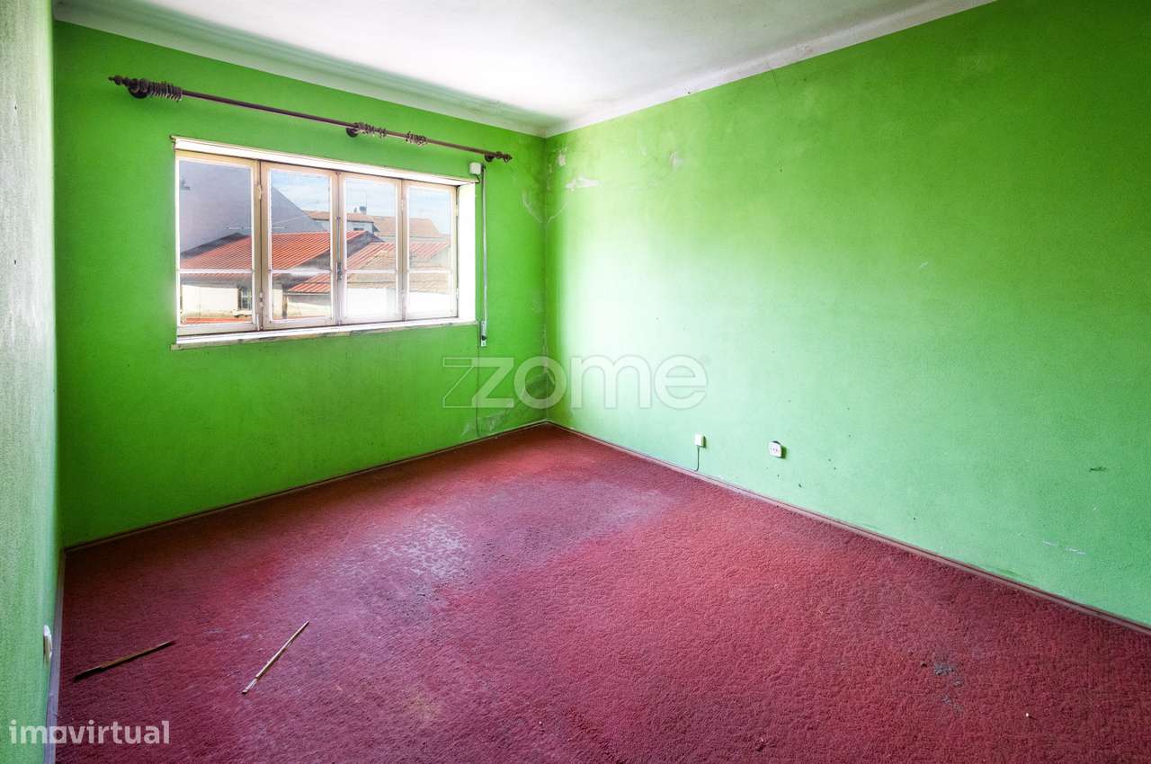 Prédio 4 Pisos |Loja|Garagens| Centro Arganil | Investimento-35