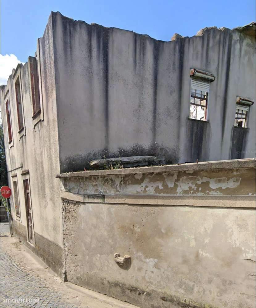 Moradia para reconstruir-1