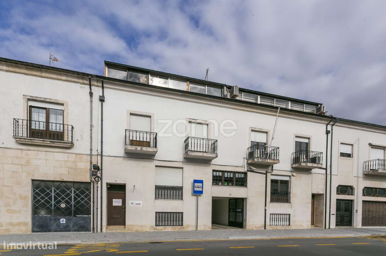 Apartamento T9 com 2 entradas independentes no Centro de Aveiro. - Grande imagem: 2/60