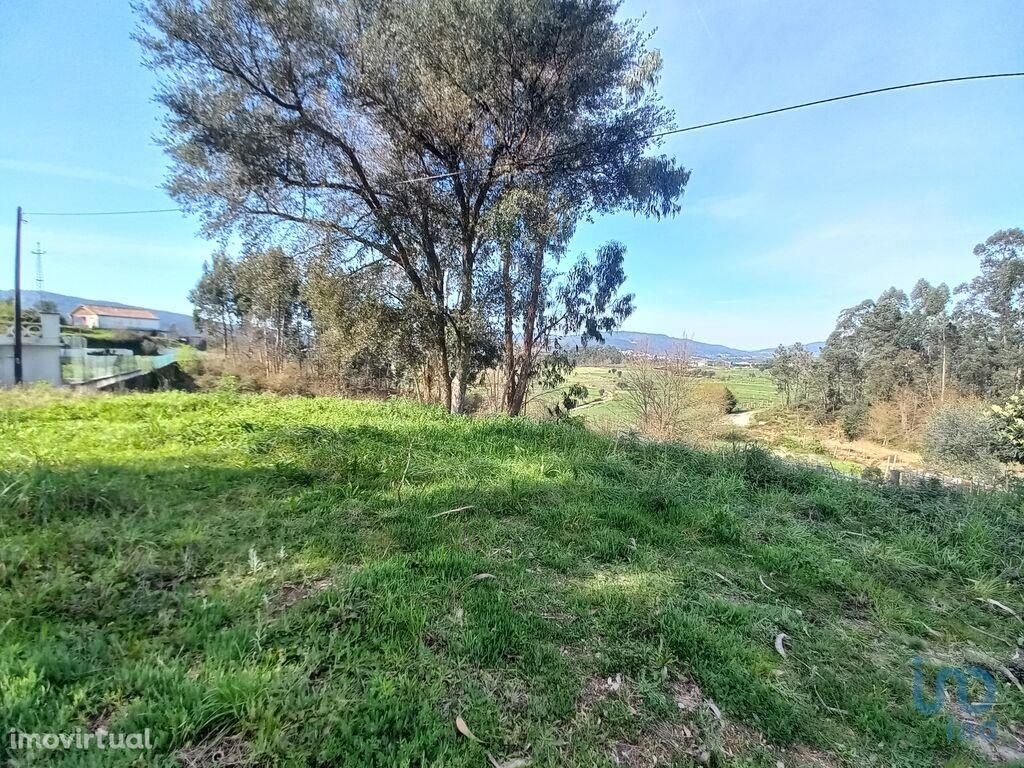 Terreno para construção T3 em Braga de 300,00 m2