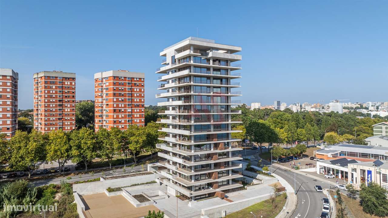 Apartamento T2 NOVO de LUXO,no Miramar Tower no Porto, com Ginásio no - Grande imagem: 2/37