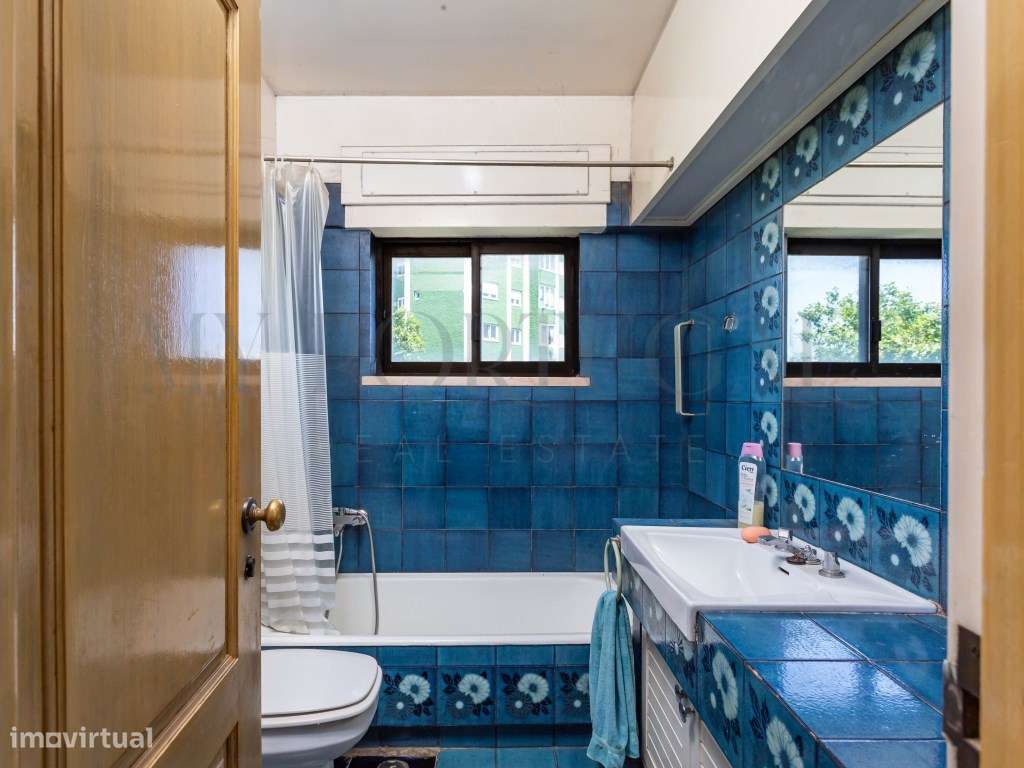 Apartamento T3 com Duas Varandas e Vista Privilegiada - Cascais - P...-11