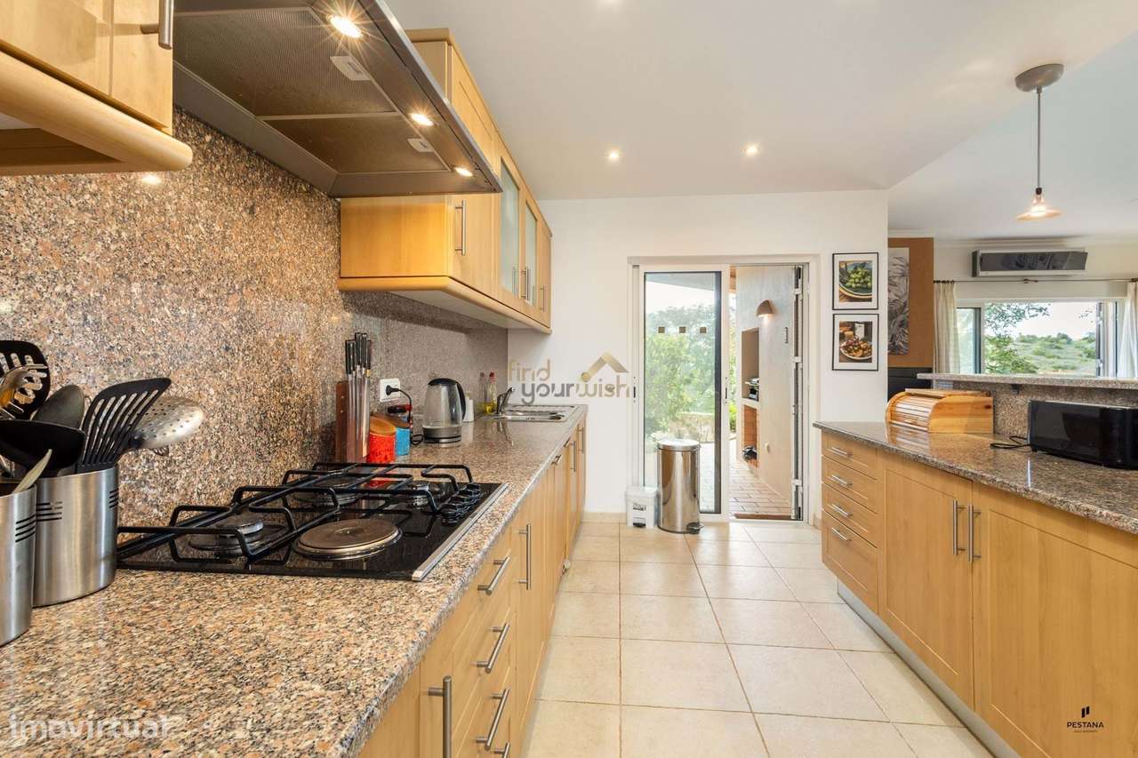 Apartamento T3 com vista para o campo de golfe de Vale da Pinta – Alga-29