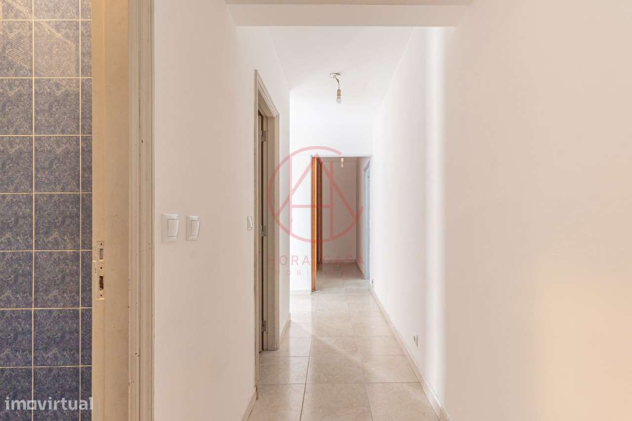 APARTAMENTO T3 1º andar c/ elevador - Sto Antonio da Charneca-28