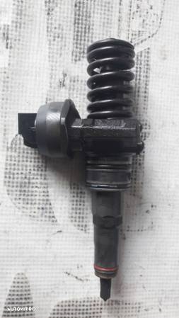 Injector 2,5 motorizare Cod motor BNZ / AXD pentru Vw T5 Euro 3 / 4 (2003-2010) an fabricatie - 4