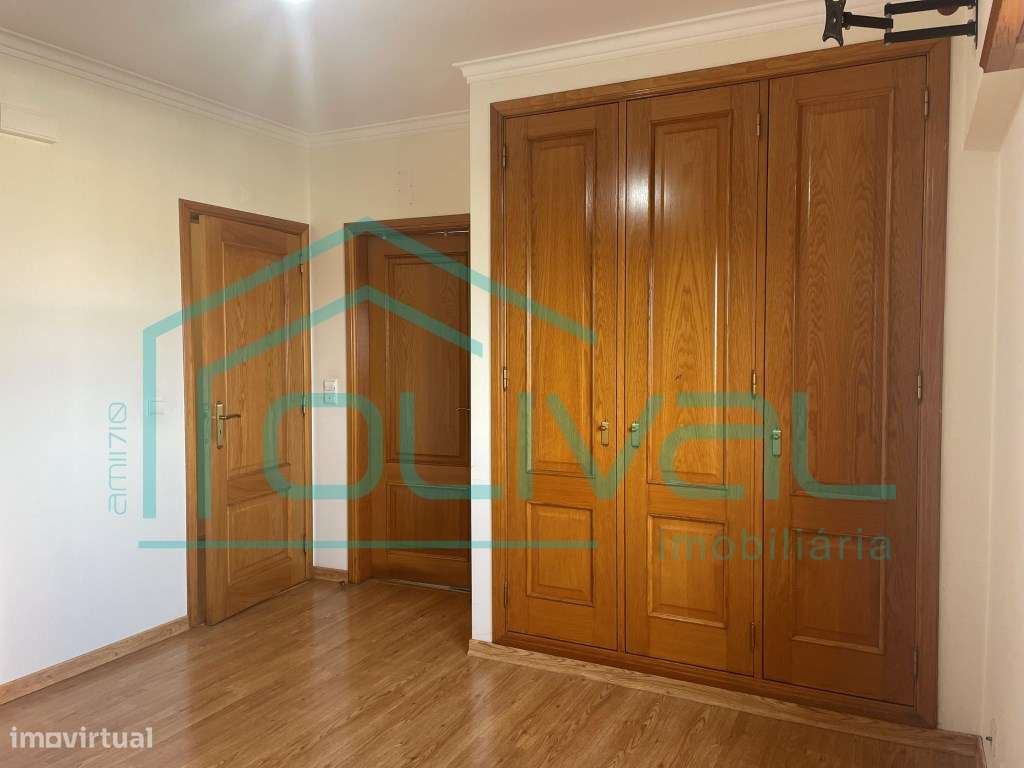 Apartamento T3 com parqueamento e arrecadação na 2ª Fase da Qta. Pi...-15