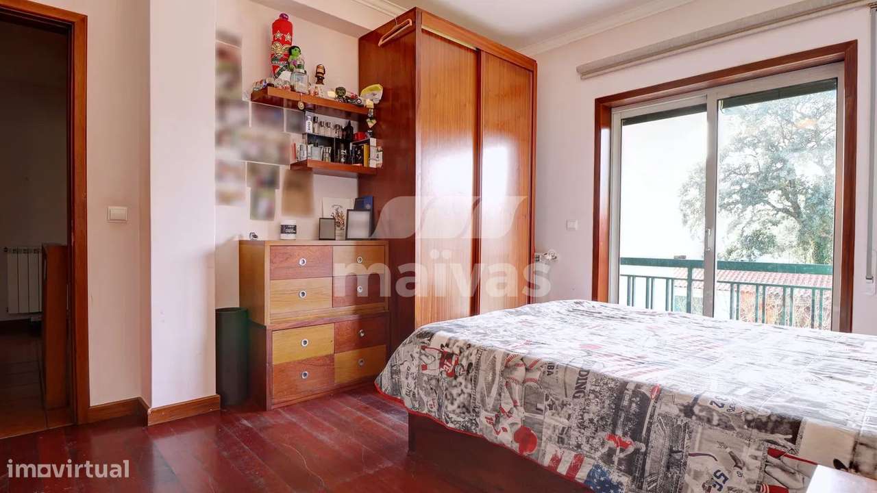 ANDAR MORADIA T3 COM TERRAÇO E GARAGEM PARA TRÊS CARROS-18