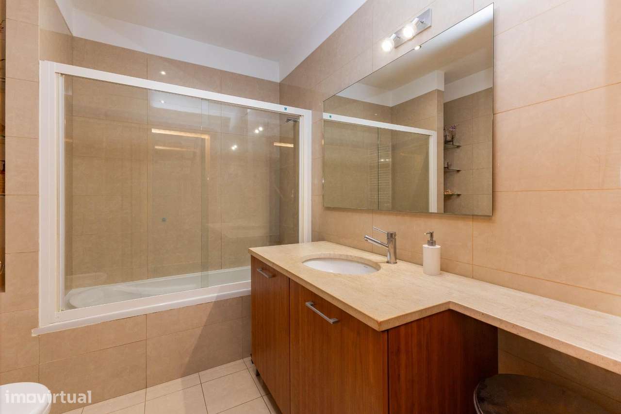 Moradia T3 Ermesinde, Valongo. Suite com terraço e jacuzzi.-29