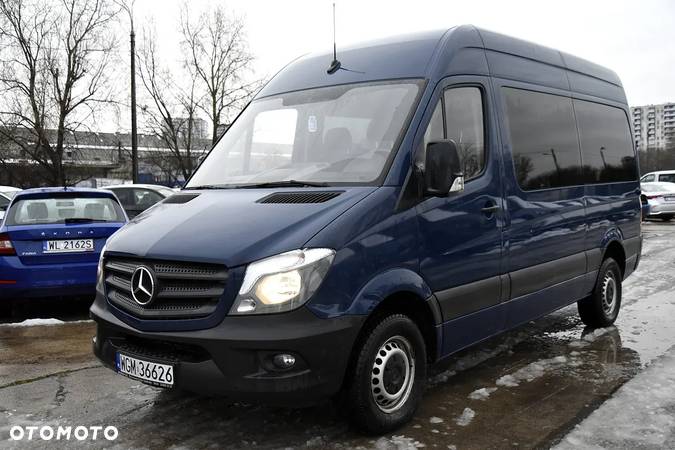 Mercedes-Benz Sprinter - 2