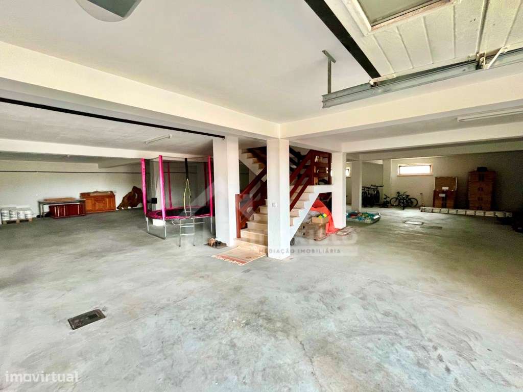 Moradia T6 pronta a habitar em Soure-8