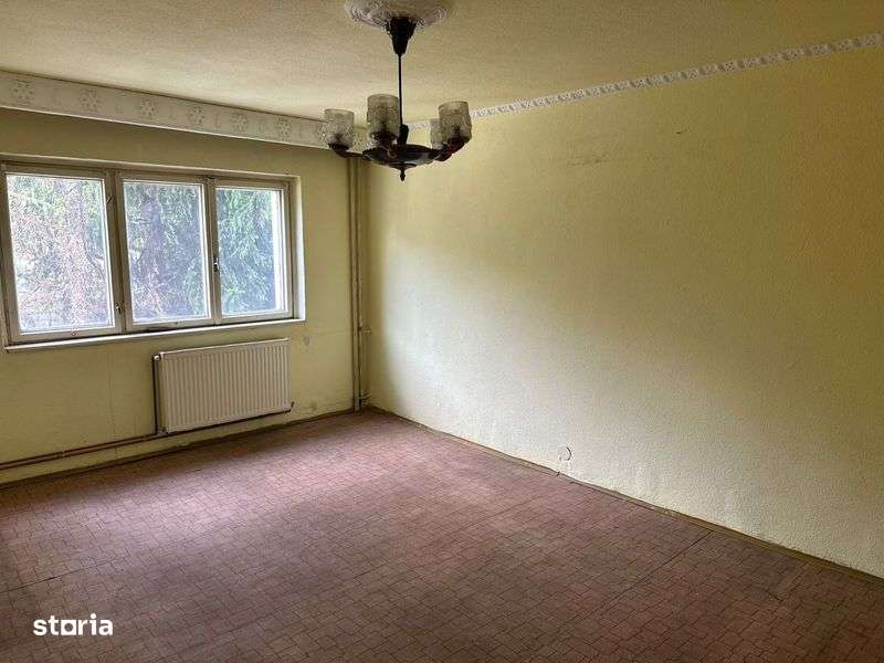 Apartament 2 camere decomandat zona centrala - Imagine principală: 5/8